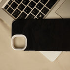 Black / iPhone 14 Pro